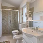 Larisa בית נופש *