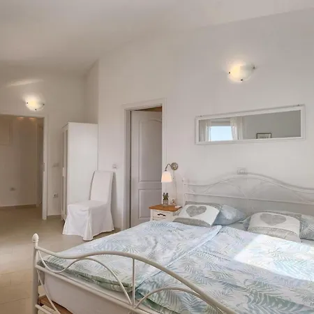 Holiday home Larisa Porec