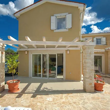 Feriehus Larisa Poreč